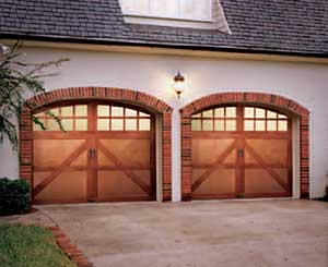 gfx/products/000105/Wood-Garage-Doors-Clopay-Deserve.jpg
